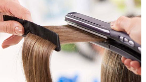 اصول اساسی اتوکشی مو: چگونه اتوکشی به فرآیند کراتینه کمک می‌کند؟