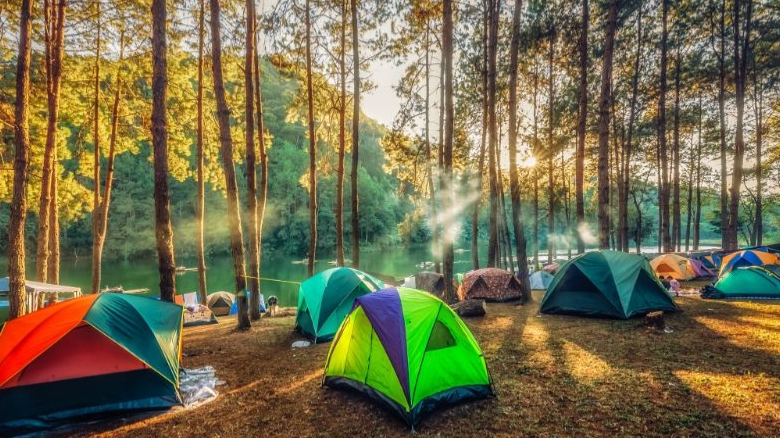 چگونه یک سفر کم‌هزینه اما حرفه‌ای داشته باشیم؟