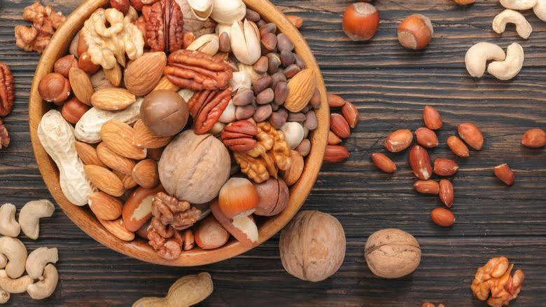 خواص آجیل برای سلامتی