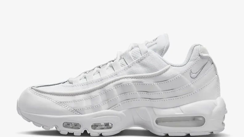 اهمیت کتونی سفید در استایل