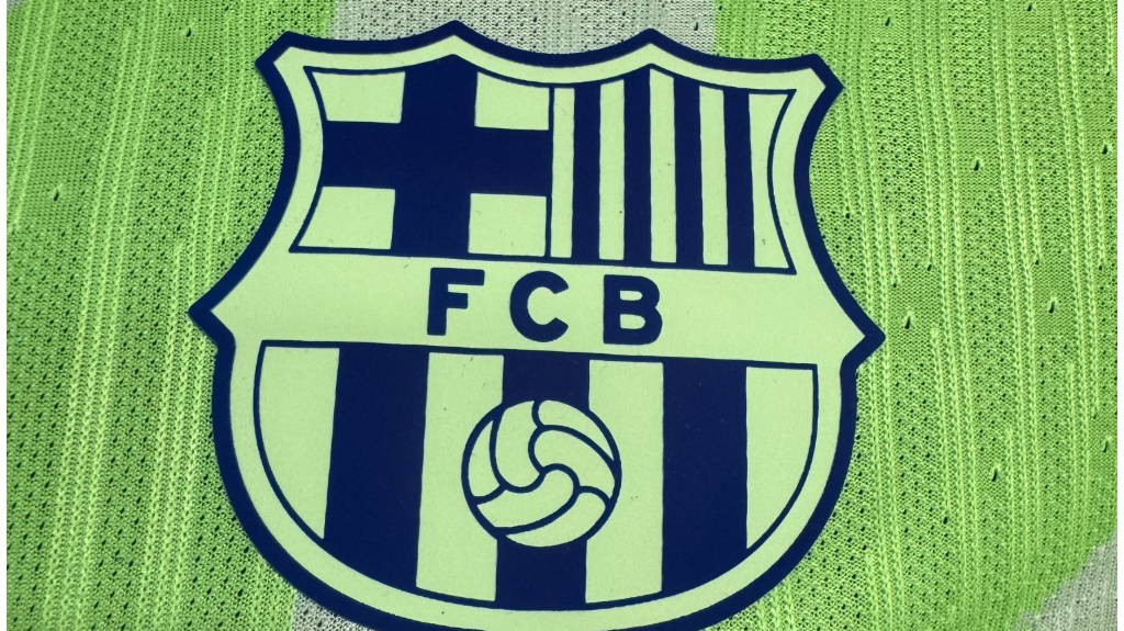 تفاوت پیراهن های پلیری و هواداری