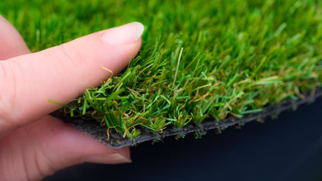 قبل از خرید چمن مصنوعی چه نکاتی رو رعایت کنیم ؟