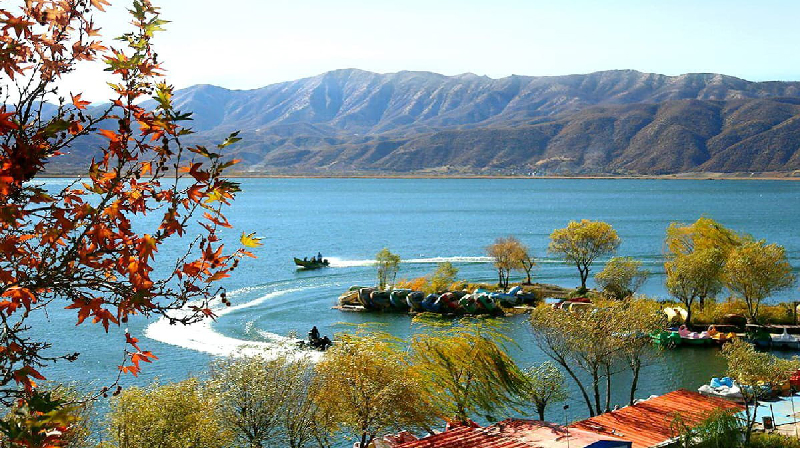 معرفی دریاچه زریوار (زریبار)