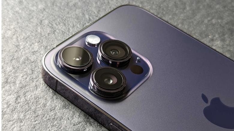 بررسی کامل قابلیتهای دوربین آیفون 16 پرو مکس