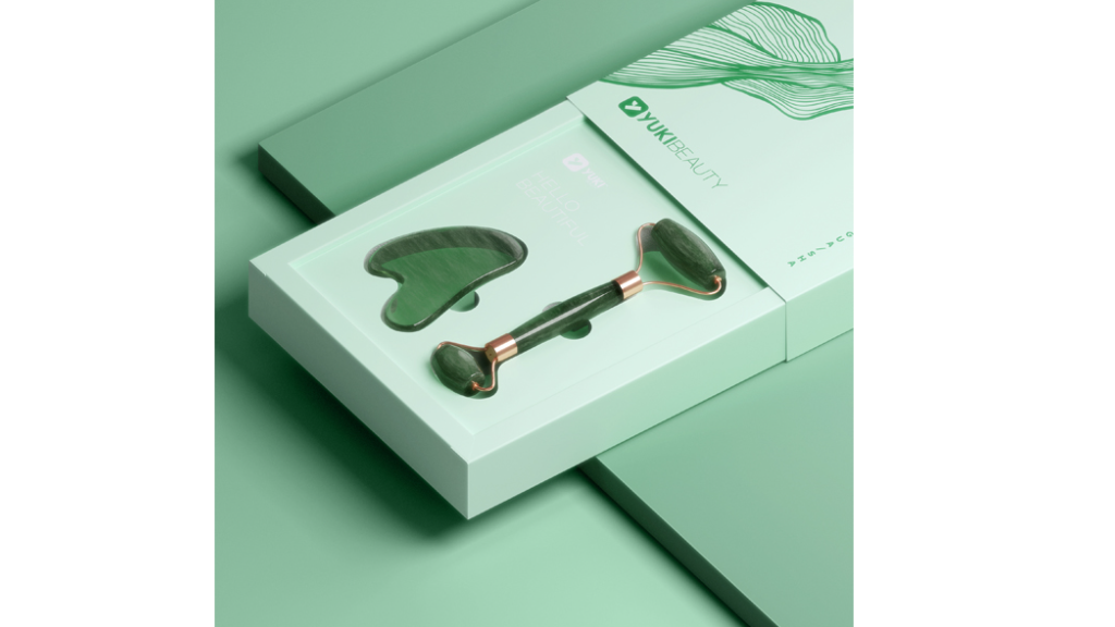 ماساژور یوکی جیدرولر و گواشا: راز پوست شاداب با سنگ یشم طبیعی