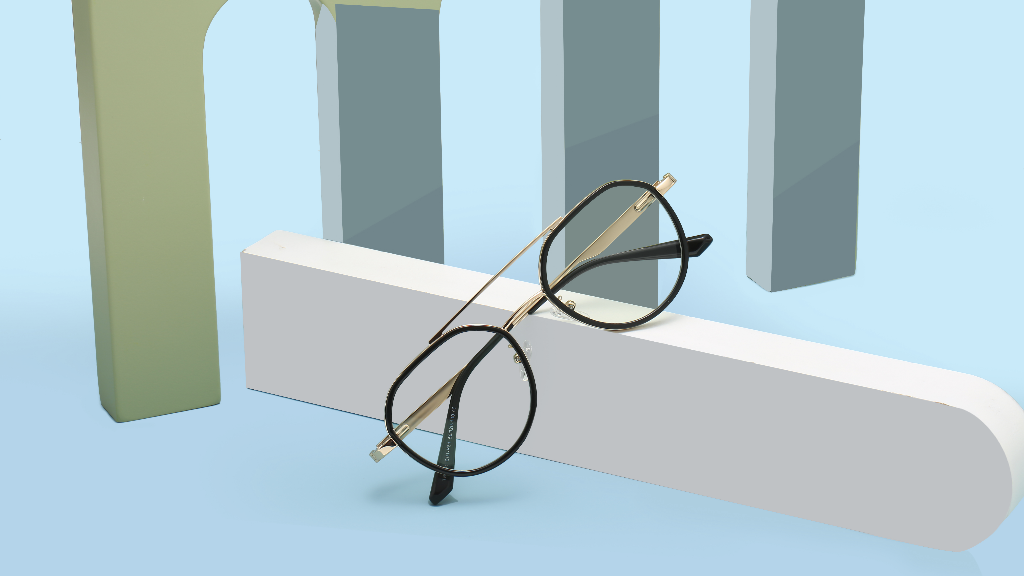 فواید و راهنمای جامع انتخاب عینک بلو کنترل