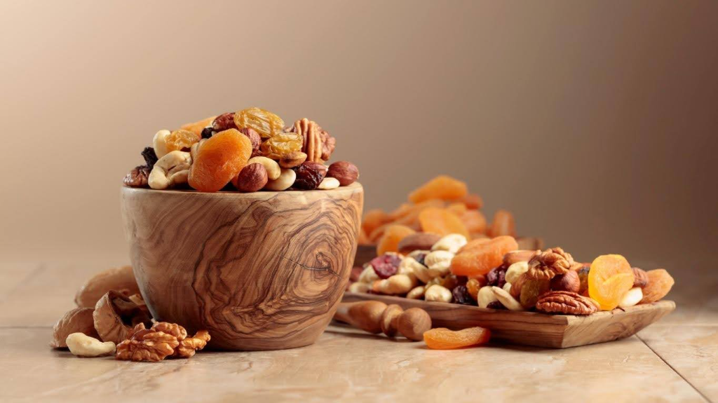 جلوگیری از سیاه شدن میوه خشک