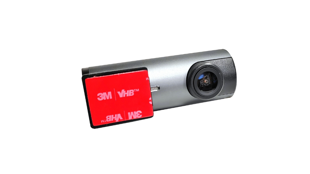 دوربین کلارو CL-22: امنیت و آرامش خاطر در هر لحظه از رانندگی