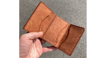 چگونه کیف چرمی خود را به بهترین شکل نگهداری کنیم؟