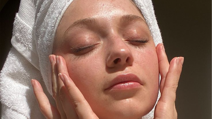 چگونه پوست را از چربی اضافی کنترل کنیم؟