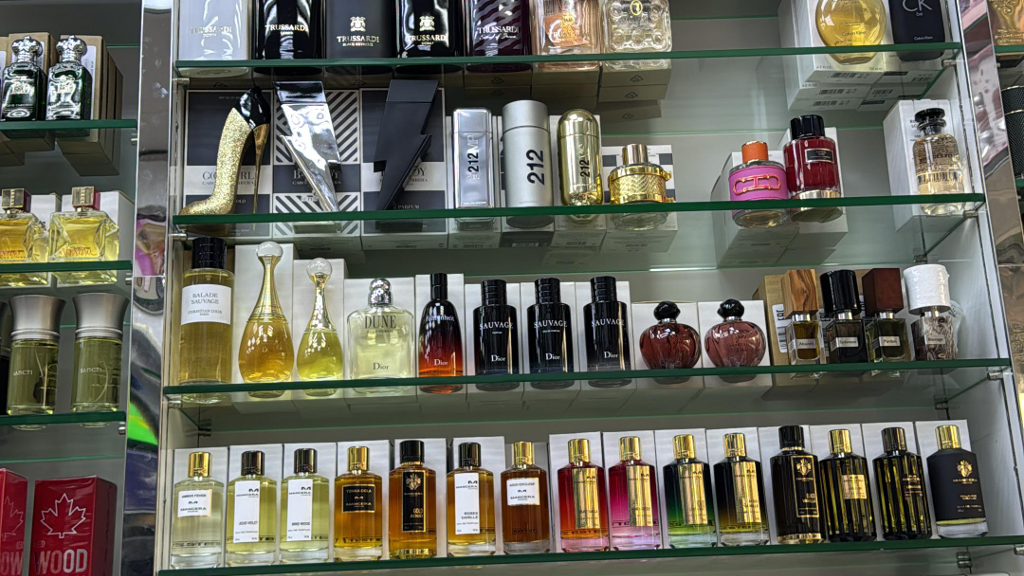 بهترین سایتهای خارجی برای طرفداران عطر