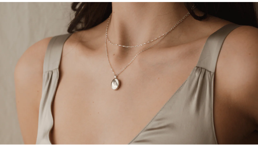 چطور زیورآلات نقره را تمیز کنیم؟