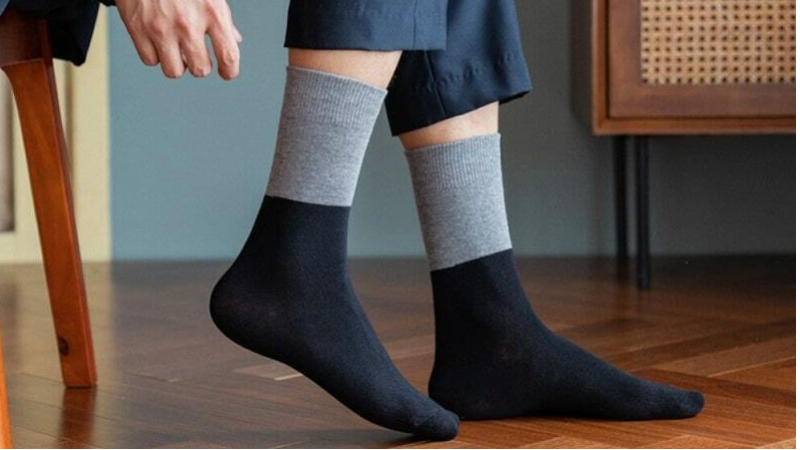 راهنمای انتخاب جوراب رسمی برای آقایان: نکات استایل و راحتی