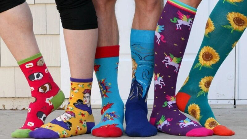 جورابهای رنگی و تأثیر آنها در استایل