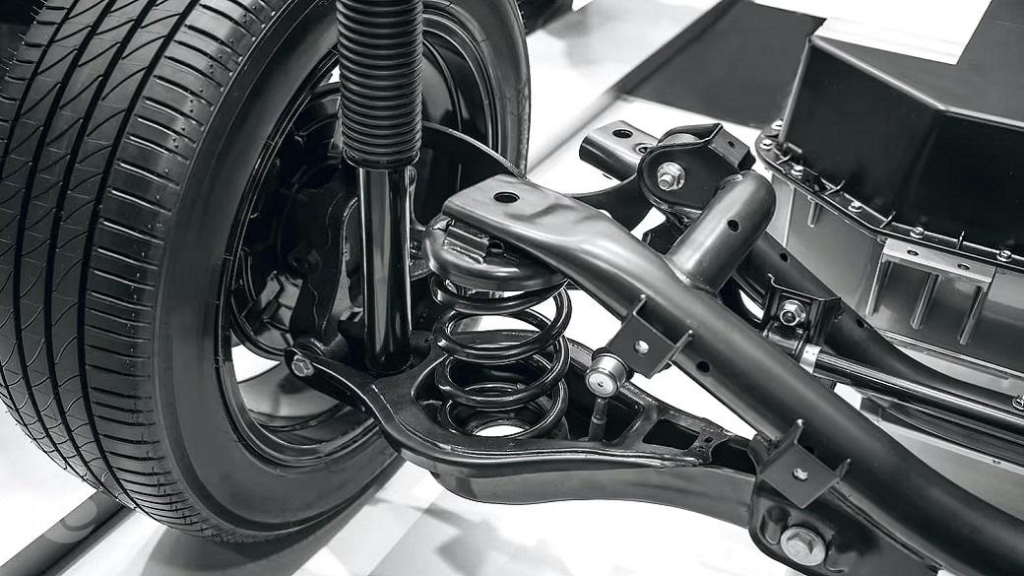 آیا در جلوبندی بهتر است همه قطعات تعویض شود یا فقط قطعه معیوب؟