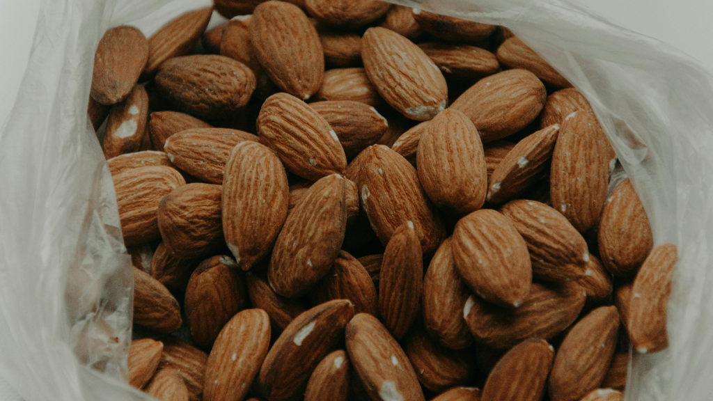 فواید درمانی بادام