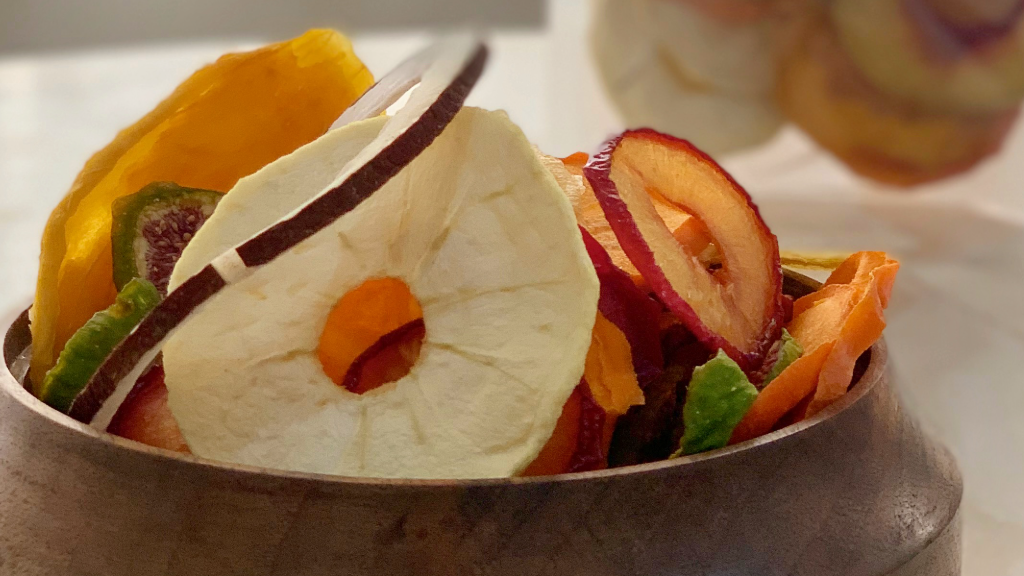 میوه‌ خشک و تأثیر آن بر پوست: 8 راز زیبایی طبیعی