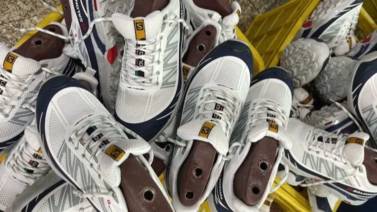 کتونی های کپی یعنی چه؟ معرفی کامل با جزئیات