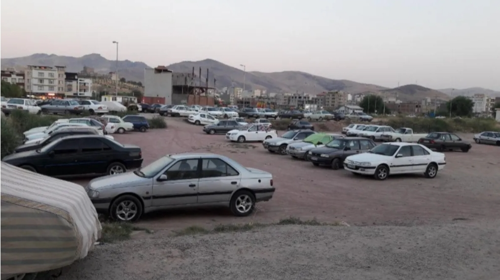 بازار استوک مهاباد