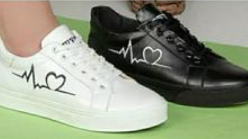کفش استوک زنانه | راهنمای خرید و مدلهای پرطرفدار