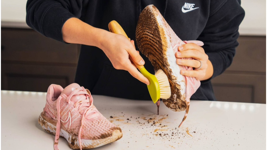 راهنمای کاربردی شستن و نگهداری کفش رانینگ اورجینال