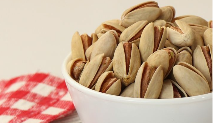 چرا پسته بخوریم؟ 7 دلیل علمی برای مصرف پسته