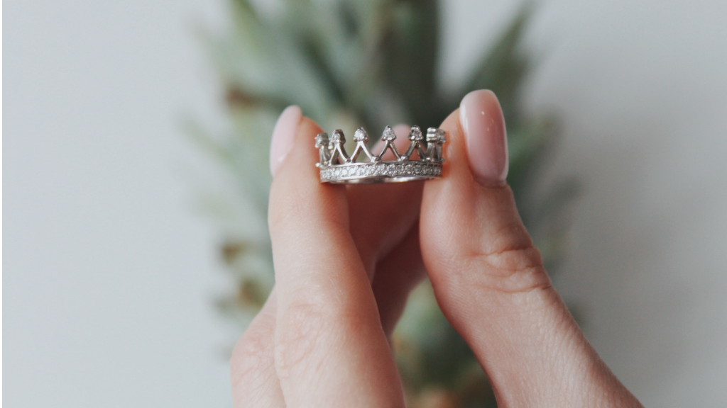 خواص فلز نقره برای زنان