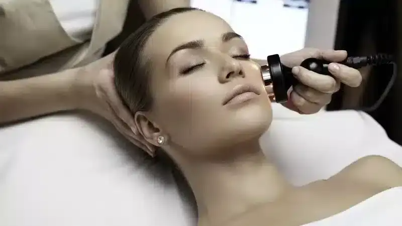 آرامش بخشیدن به پوست بعد از اصلاح با ماساژ صورت