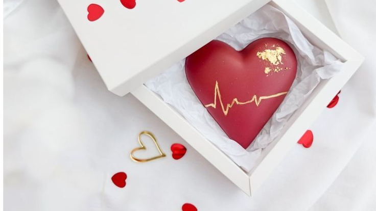شیرینی‌های رژیمی: چطور بدون احساس گناه شیرینی بخوریم؟