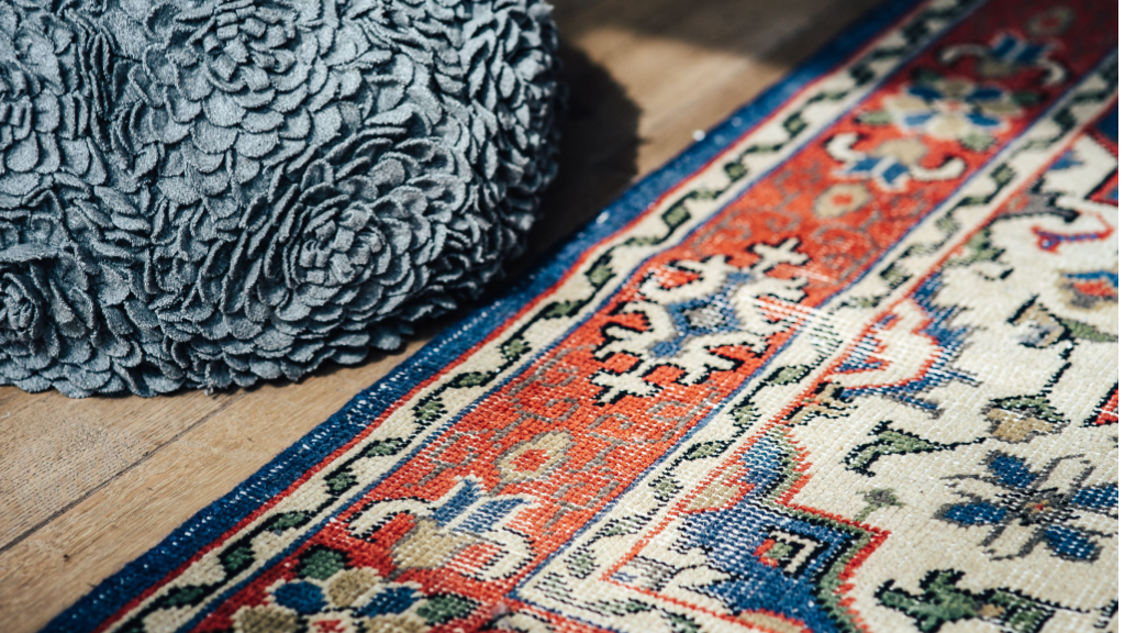 روفرشی کشدار و فرشینه ترمزدار عمر فرش‌های دستباف را زیاد می‌کنند