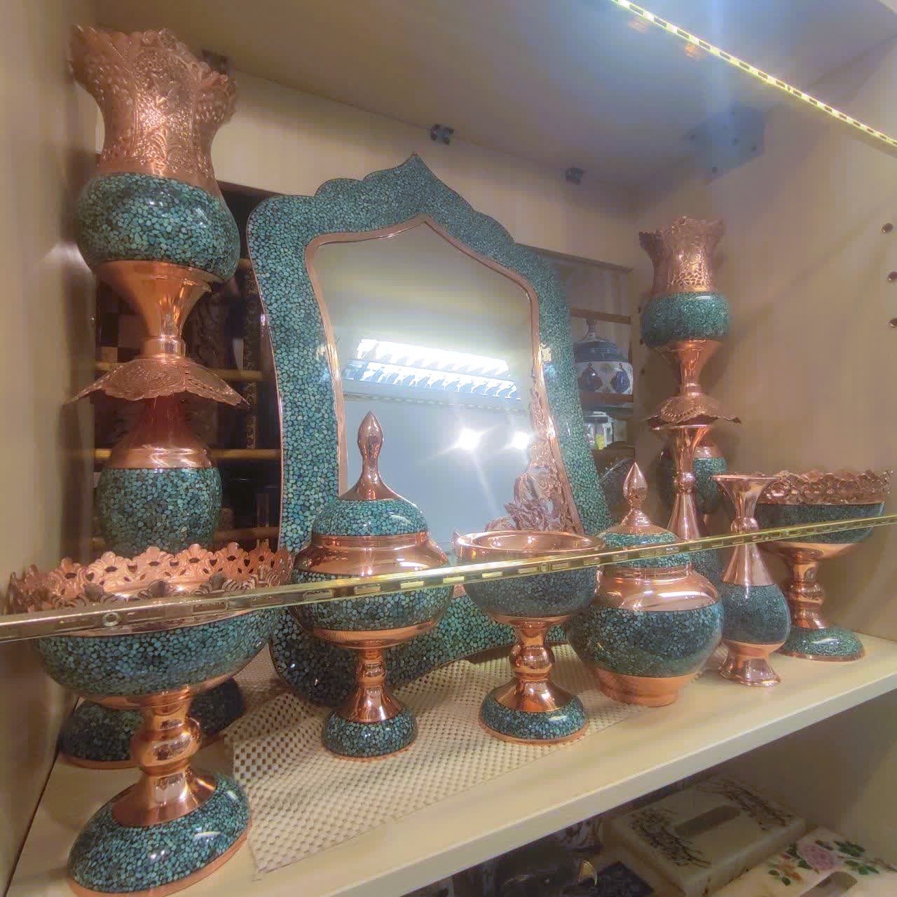 فیروزه کوبی اصفهان: زیبایی و شکوه صنایع دستی ایران