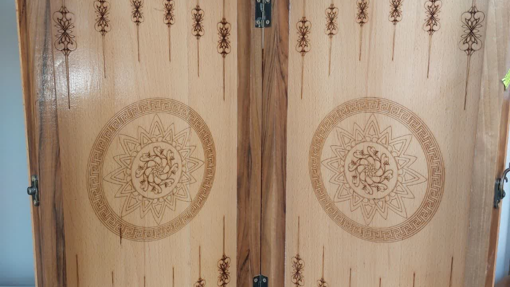 تخته نرد چوبی
