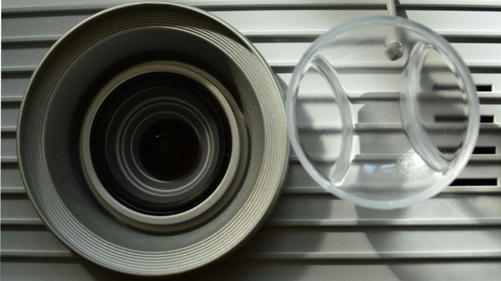 دنیای تماشای بزرگ در ابعاد کوچک: همهچیز درباره مینی پروژکتور