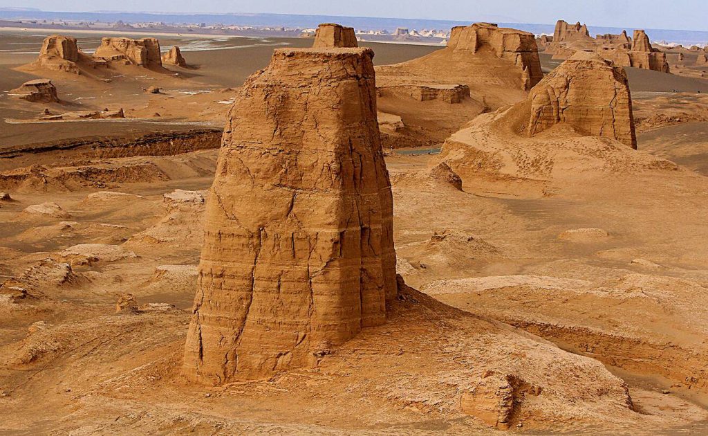 کویر لوت: راهنمای سفر، عکس، رمز و رازها و هر آنچه که برای سفر لازم دارید