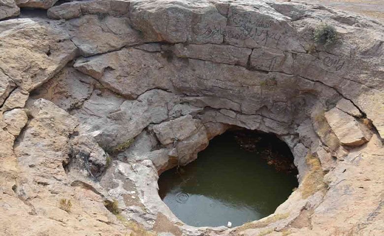 معرفی-چشمه-گراب.jpg