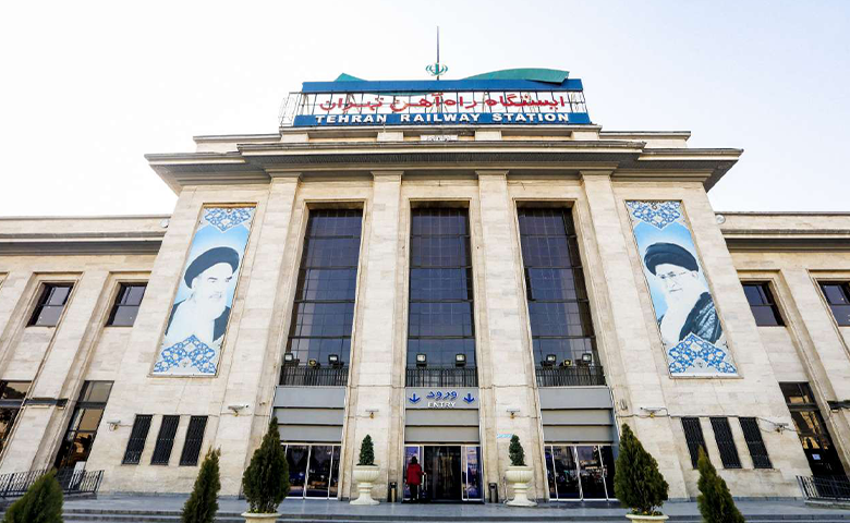 میدان راه آهن