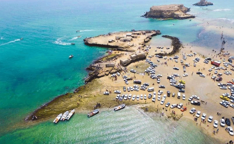 خلوت-ترین-زمان-برای-سفر-به-قشم.gif