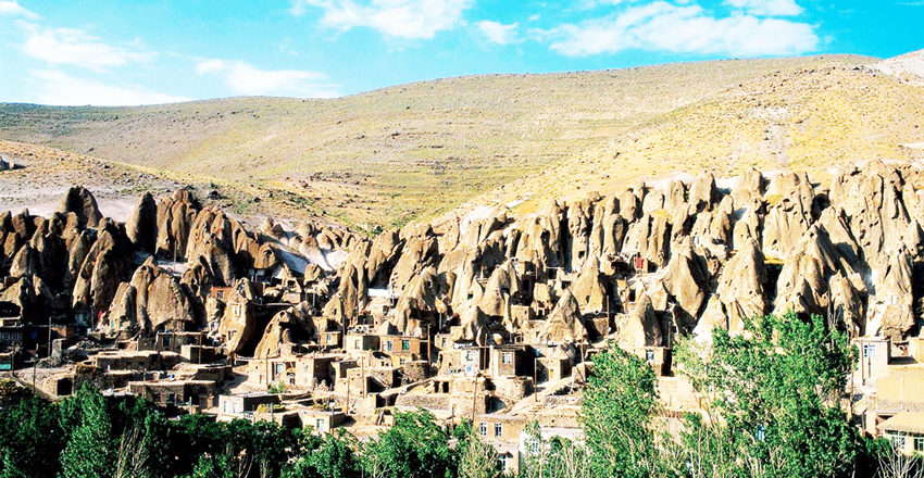 همه چیز درباره کندوان + معرفی اقامتگاه صخره ای کندوان