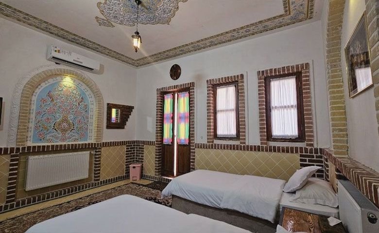 بهترین-روش-برای-اجاره-اقامتگاه-در-روستای-طامه-نطنز.jpg