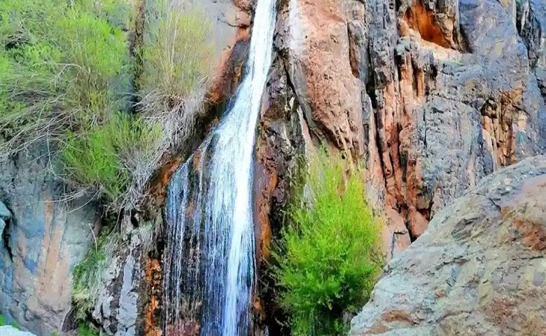 تاریخچه-روستای-طامه.jpg