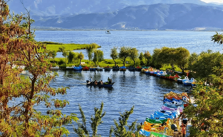 دریاچه زریوار سنندج