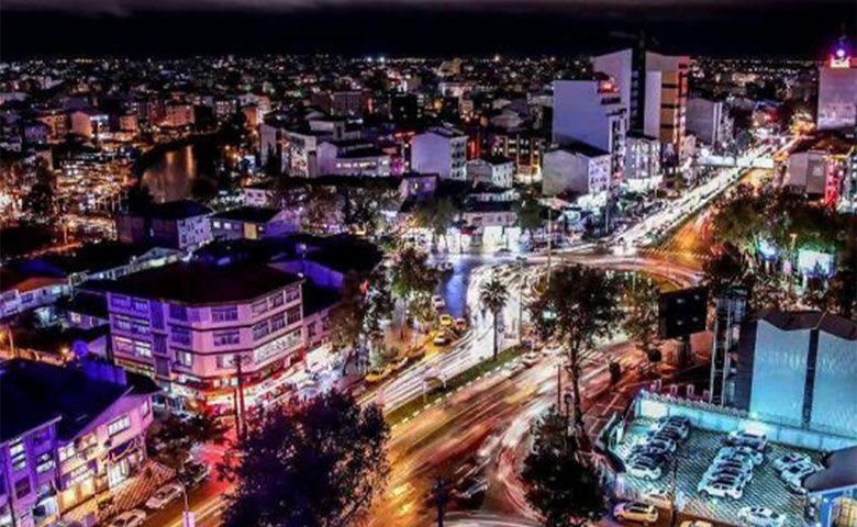گردش شبانه در محله گلسار و تجربه‌ای متفاوت از رشت‌گردی