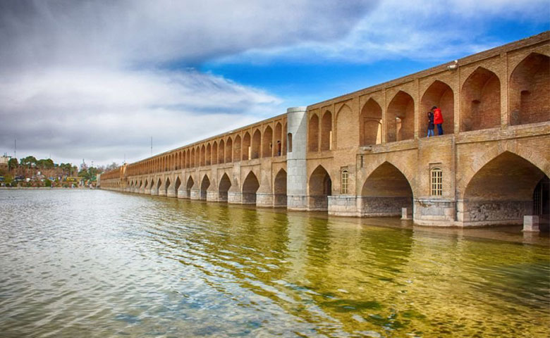 آشنایی با سی و سه پل اصفهان