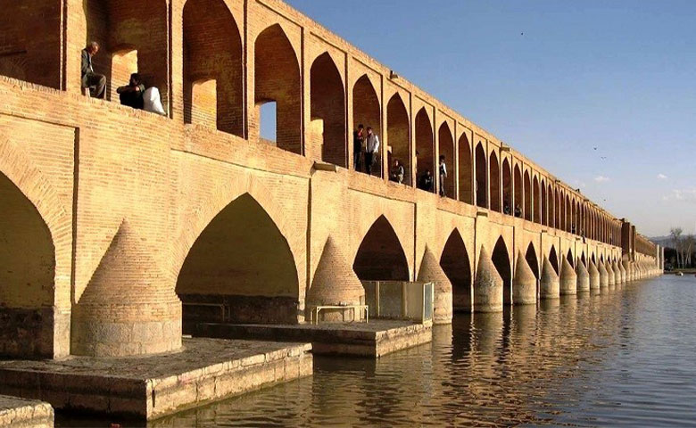 تاریخچه سی و سه پل