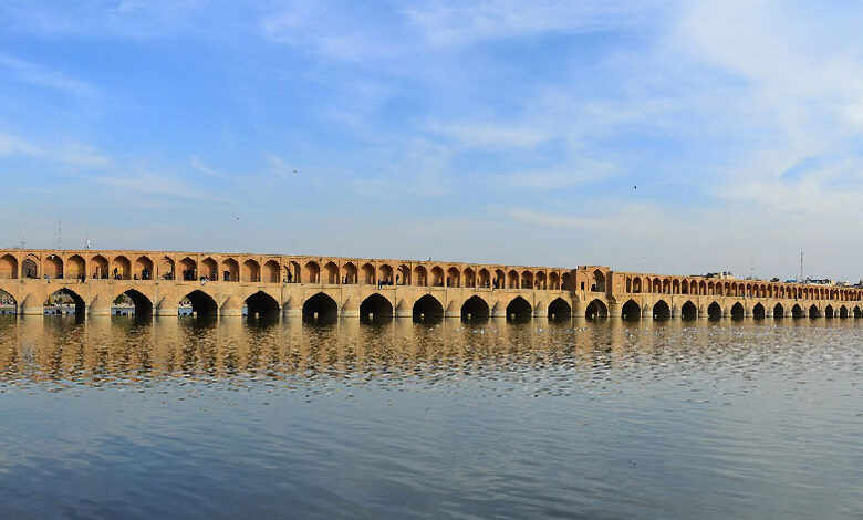 معرفی سی و سه پل اصفهان