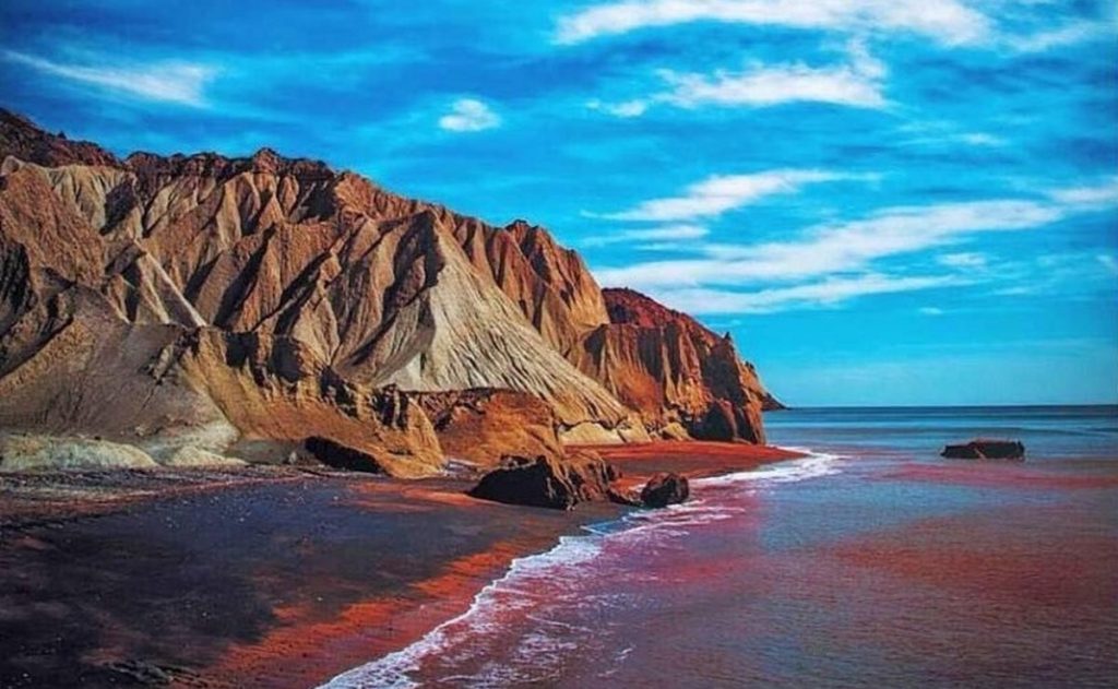 جزیره هرمز: راهنمای سفر به جزیره‌ زنده و قابل خوردن در جنوب ایران