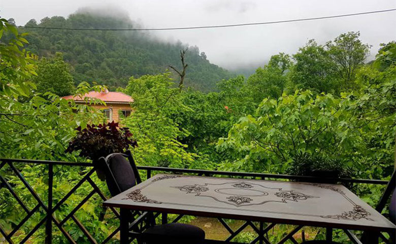 کلبه دو خوابه چوبی لب رودخانه ماسال