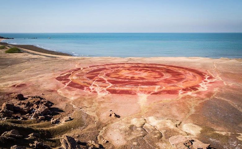 ساحل نقر‌ه ‌ای هرمز