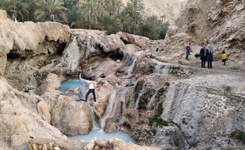 چشمه آب گرم گنو بندرعباس