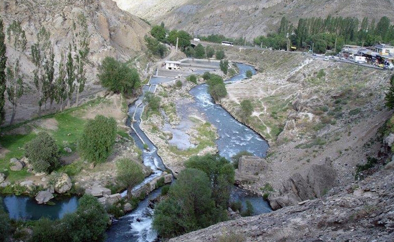چشمه های آب گرم آب اسک
